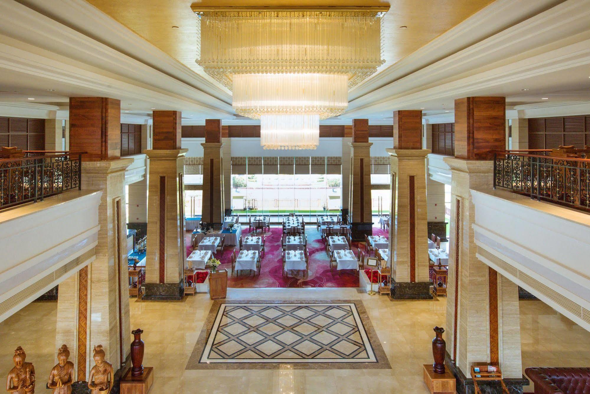 Landmark Mekong Riverside Hotel Vientiane Exterior photo